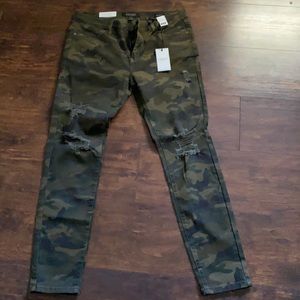 Judy Blue camouflage jeans